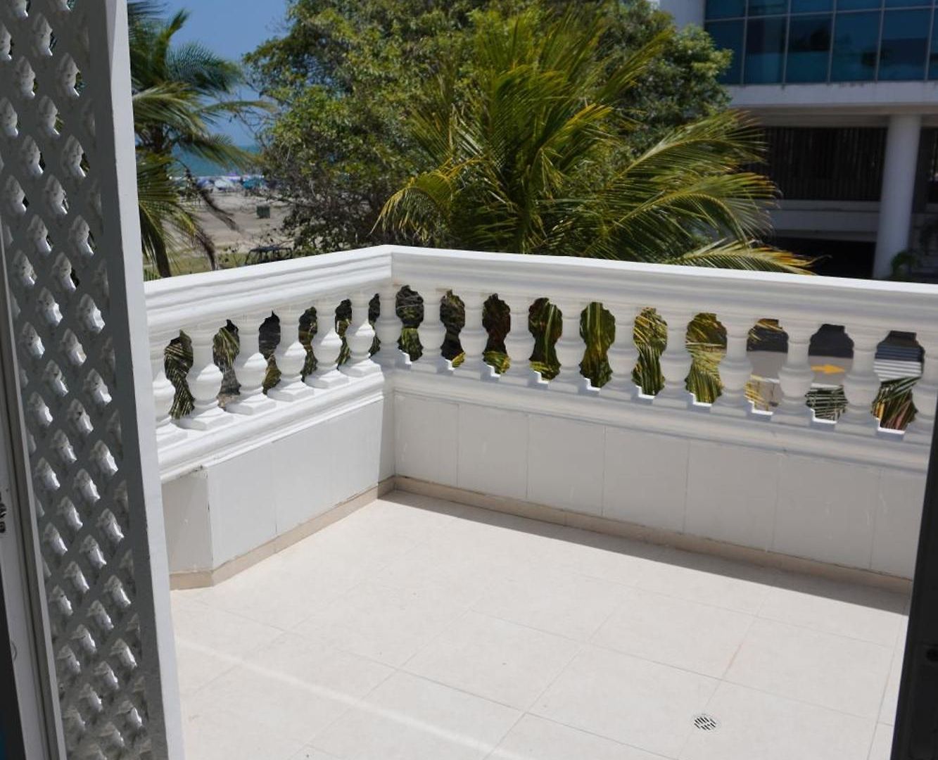 Luxury Beachfront Private Pool & Terrace * Cartagena
