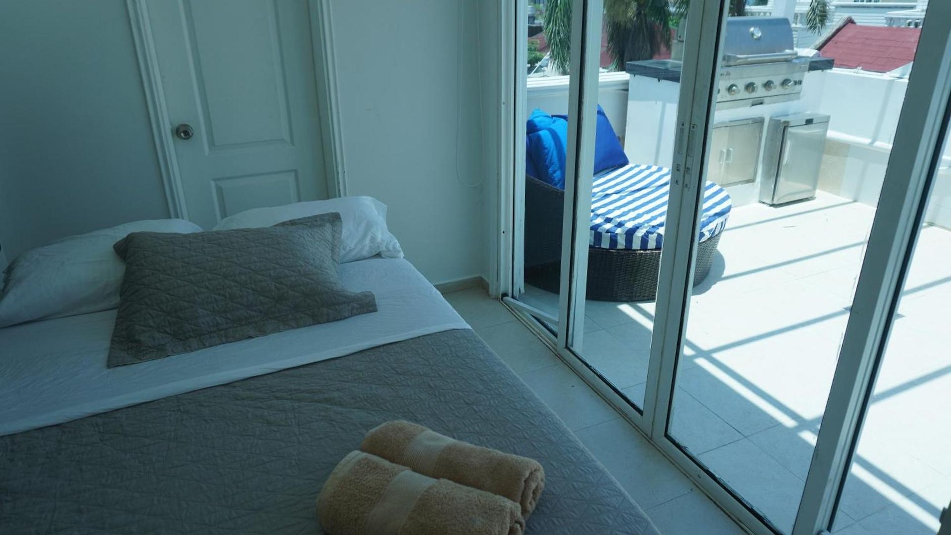 Luxury Beachfront Private Pool & Terrace Cartagena