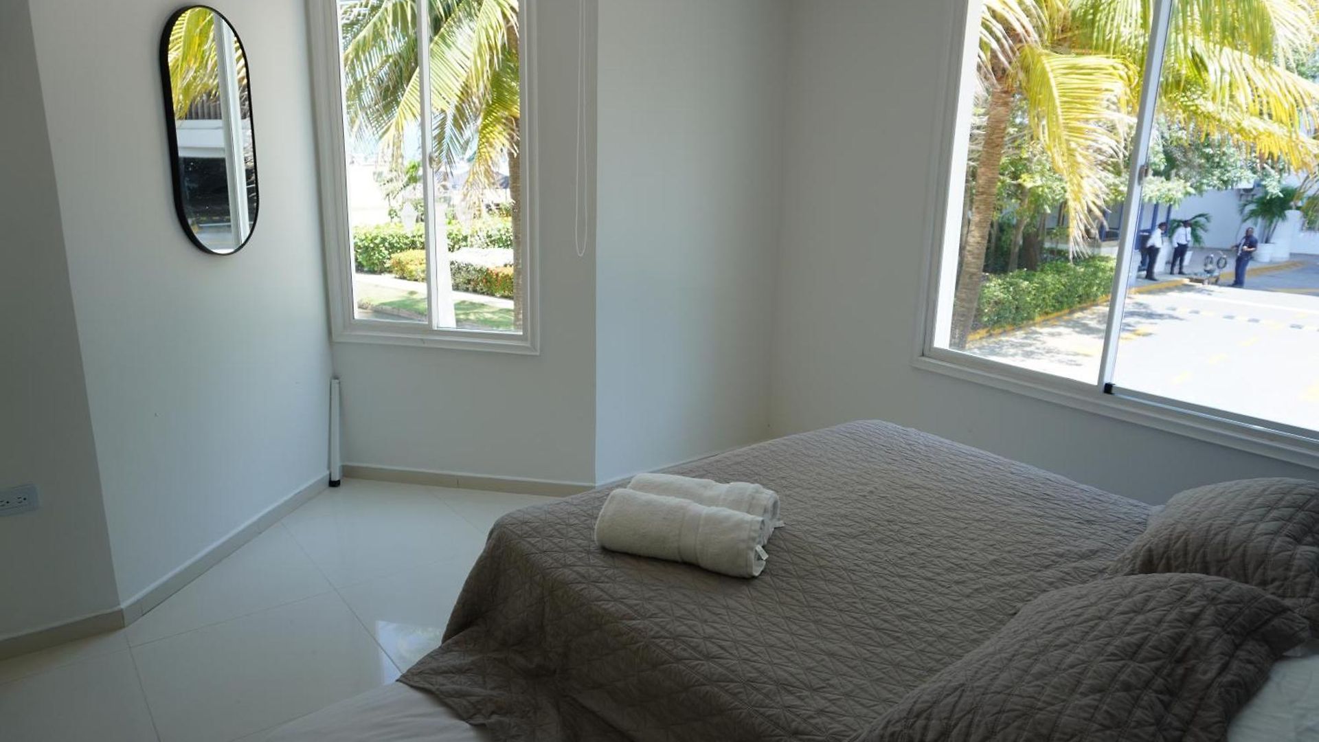 Luxury Beachfront Private Pool & Terrace * Cartagena