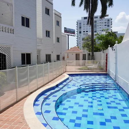 Luxury Beachfront Private Pool & Terrace *