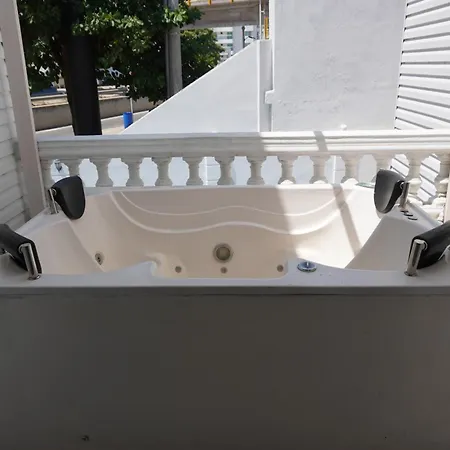 Luxury Beachfront Private Pool & Terrace Villa Cartagena