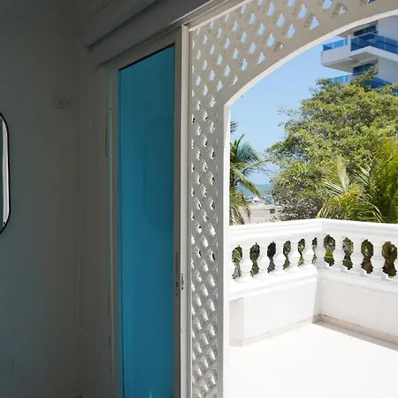 Villa Luxury Beachfront Private Pool & Terrace *