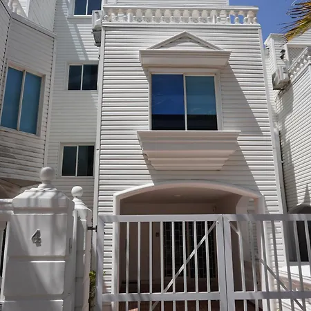 Luxury Beachfront Private Pool & Terrace * Cartagena